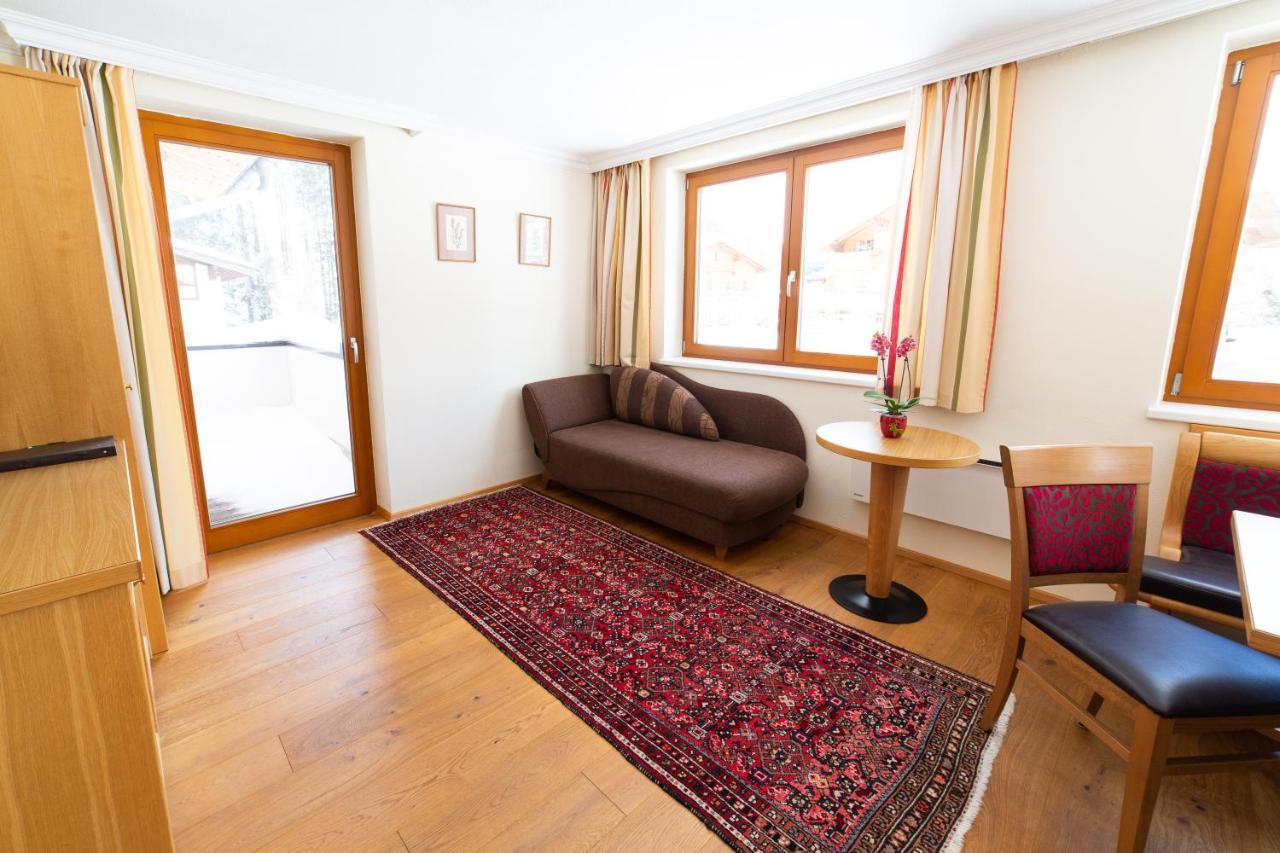 Aparthotel Hirschenau Filzmoos Buitenkant foto